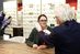 Augenoptikermeister Roland Brökelschen hat ein Brillenvisier erfunden, das immer dann zum Einsatz kommen kann, wenn kein Mund-Nasen-Schutz vorgeschrieben ist..