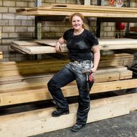 Dorit Schmitz, Zimmerin