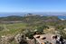 Aussicht von den Weinbergen im Naturpark Cap de Creus an der Costa Brava in Katalonien, Spanien.