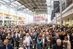 Gewohnt großer Andrang herrschte zur Eröffnung der BAU 2023 am 17. April 2023 im Eingangsbereich des Messegeländes.