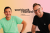cocon-Gründer Markus Mazur (links) und Daniel-John Riedl sprechen in ihrer neuen Kolumne "Werkbank + Wandel" künftig im zweiwöchigen Rhythmus über unterschiedliche Themen zwischen Tradition und Transformation. Los geht es am 9. Juli 2026.