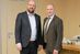 Gemeinsames Engagement für die transparente Gebäudehülle: Thomas Drinkuth, Leiter der RTG (links), und Josef Beckhoff, Vorstand Vertrieb & Marketing bei der VEKA AG.