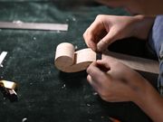 Vier Azubis bauen eine nachhaltige Wochenendgeige