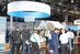Voller Messestand beim Glasunternehmen Saint-Gobain Glass.