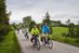Eine E-Bike-Tour entlang der Masurischen Seenplatte besticht mit ihrer Landschaft und vielen Baumalleen.