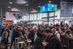 Die R+T 2027 in Stuttgart (15.–19. Februar 2027), Weltleitmesse für Rollladen, Tore und Sonnenschutz, bringt Unternehmen aus zahlreichen Ländern zusammen, die ihre Lösungen einem internationalen Fachpublikum aus Planung, Fachhandel und Handwerk präsentieren.