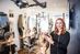 Die Ungewissheit, wann der Corona-Lockdown ende, stelle die Friseure vor große Herausforderungen, erklärt Friseurmeisterin Tanja Hartmann, Inhaberin des Salons Haar & Design Wahlbrink in Ibbenbüren. Die Stimmung in der Branche sei angespannt. "Ich hoffe, dass es bald weitergeht. Das Team und ich stehen mit einem gut durchdachten und bewährten Hygienekonzept in den Startlöchern."