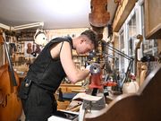 Vier Azubis bauen eine nachhaltige Wochenendgeige