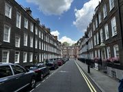 Graffiti, Erzbischöfe und versteckte Diamanten