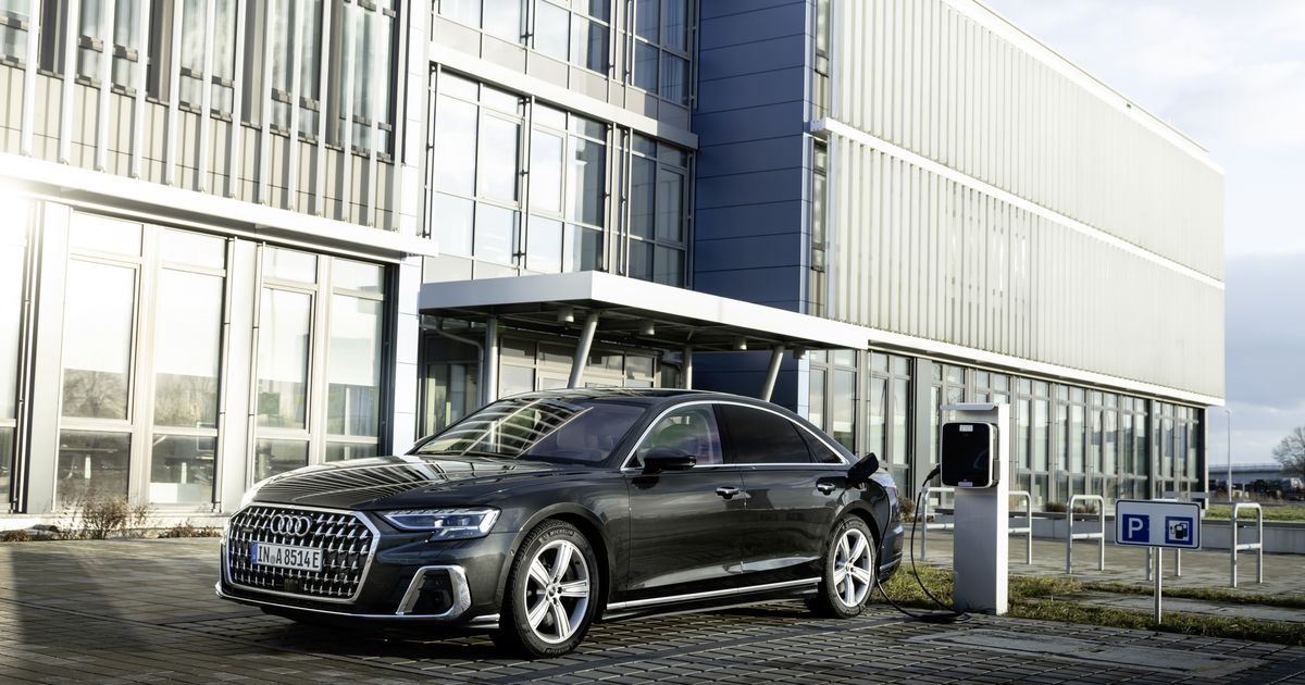 Audi A8 als Hybrid-Version: Auch der Himmel ist etwas elektrisiert