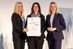 Bei der Zetifikatübergabe: Verena Halbmayr (Human Resources Generalist - LiSEC), Doris Niederwimmer (Director Human Resources - LiSEC) und Bernadett Humer( Leiterin der Sektion Familie & Jugend im Bundeskanzleramt) (v.l.n.r.).