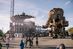 Spektakulär: Der Grand Éléphant, ein mechanisches Fabelwesen aus Holz und Stahl, ist Teil der Machines de l’île. Die Île de Nantes ist ein ehemaliges Werftgelände mitten im Fluss, auf dem heute Cafés, Clubs und Galerien zu finden sind.