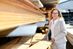 Mechthild Schröder kann zupacken: Die Unternehmerfrau aus Hamm ist auf einem kleinen Nebenerwerbsbauernhof aufgewachsen und hat im Familienunternehmen, der Schröder Holzbau GmbH, zahlreiche Aufgaben. Mal ganz abgesehen von den vielen Ehrenämtern...