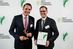Im Rahmen der feierlichen Preisverleihung im Palmengarten Frankfurt nahmen Dirk Sieverding (Vorstandsvorsitzender der Remmers Gruppe) und Steffen Heise (Finanzvorstand), die Auszeichnung als Best Managed Company 2026 entgegen.